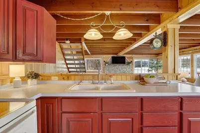 433 E Ellendale Road, Edgerton, WI 53534 - Photo 10