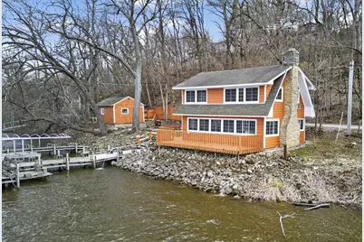 433 E Ellendale Road, Edgerton, WI 53534 - Photo 1