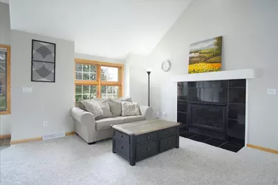 7301 Southern Oak Place, Madison, WI 53719 - Photo 2