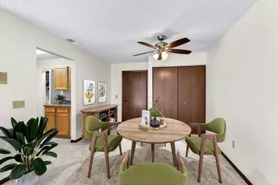 17 Golf Course Road #C, Madison, WI 53704 - Photo 6