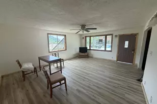 119 &amp 121 Main St, Lynxville, WI 54626 - Photo 12