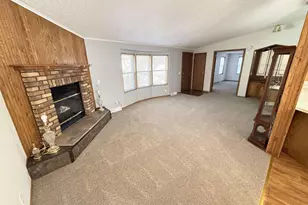 402 Opal Ave, Lannon, WI 53046 - Photo 4