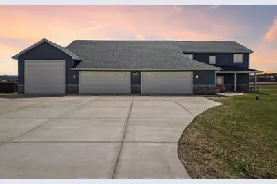 W2821 Fonda Lane, Belleville, WI 53508 - Photo 44