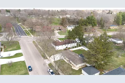 117 S Pontiac Drive, Janesville, WI 53545 - Photo 38