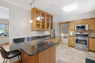 7207 Fortune Dr, Middleton, WI 53562 - Photo 8