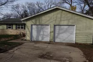 1201 S River Rd, Janesville, WI 53546 - Photo 2