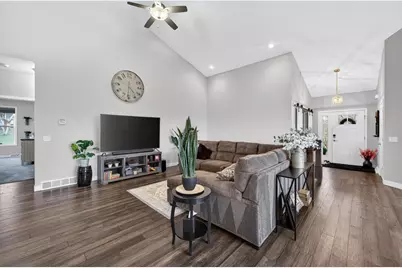 1823 S Brooklyn Drive, Stoughton, WI 53589 - Photo 6