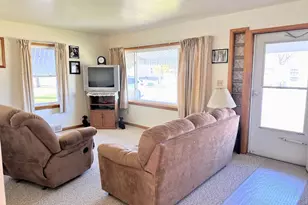 1400 S 11th St, Prairie Du Chien, WI 53821 - Photo 8