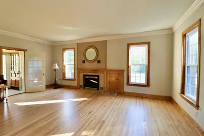 2331 W St Lawrence Avenue, Beloit, WI 53511 - Photo 2