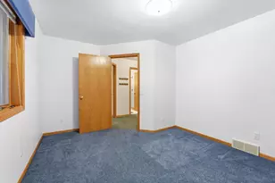 830 Devonshire Rd, Stoughton, WI 53589 - Photo 10