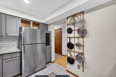 14 Maple Wood Lane #18, Madison, WI 53704 - Photo 8