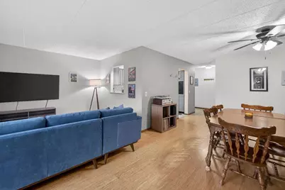 14 Maple Wood Lane #18, Madison, WI 53704 - Photo 4