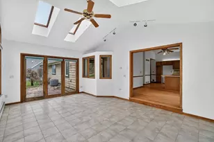 224 Deer Ridge Dr, West Bend, WI 53095 - Photo 16
