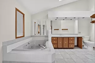 224 Deer Ridge Dr, West Bend, WI 53095 - Photo 22