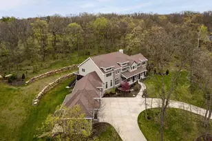 3182 Woodhill Cir, Verona, WI 53593 - Photo 4