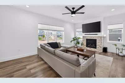 4889 Arugula Road, Fitchburg, WI 53711 - Photo 4