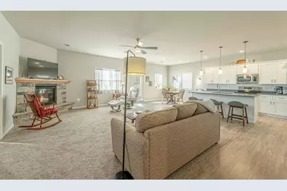 201 Boann Terrace, Belleville, WI 53508 - Photo 10