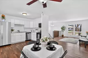 2043 Linway Dr, Beloit, WI 53511 - Photo 16