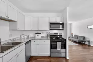 2043 Linway Dr, Beloit, WI 53511 - Photo 22