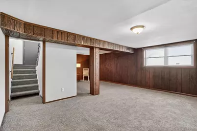 2043 Linway Drive, Beloit, WI 53511 - Photo 38