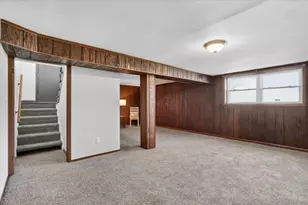 2043 Linway Dr, Beloit, WI 53511 - Photo 36
