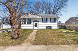 2043 Linway Dr, Beloit, WI 53511 - Photo 2