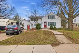 1148 W Highland St, Whitewater, WI 53190 - Photo 2