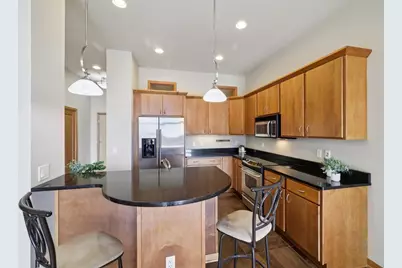 625 N Segoe Road #809, Madison, WI 53705 - Photo 8