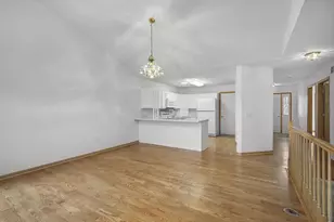 6309 Kilpatrick Ln, Madison, WI 53718 - Photo 8