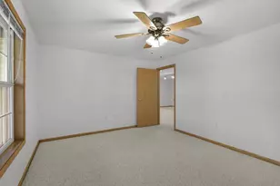6309 Kilpatrick Ln, Madison, WI 53718 - Photo 16