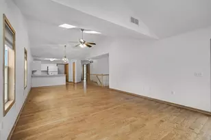 6309 Kilpatrick Ln, Madison, WI 53718 - Photo 6