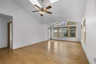6309 Kilpatrick Ln, Madison, WI 53718 - Photo 4