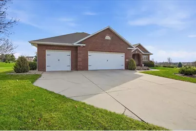 3034 Saddle Brooke Trail, Sun Prairie, WI 53590 - Photo 4