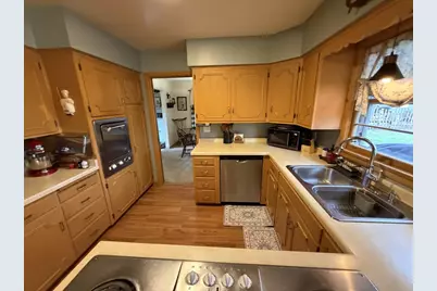 331 Bowman Road, Wisconsin Dells, WI 53965 - Photo 6