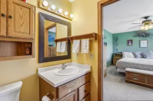 422 Oakwood Dr, Oregon, WI 53575 - Photo 28