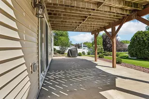422 Oakwood Dr, Oregon, WI 53575 - Photo 42