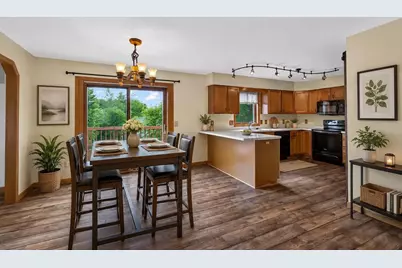 422 Oakwood Drive, Oregon, WI 53575 - Photo 10