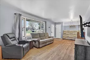 5 S Lexington Dr, Janesville, WI 53545 - Photo 10