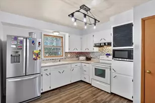 5 S Lexington Dr, Janesville, WI 53545 - Photo 12