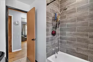 5 S Lexington Dr, Janesville, WI 53545 - Photo 20