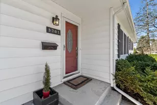 3701 Sargent St, Madison, WI 53714 - Photo 6