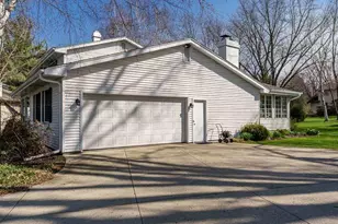 3479 Field Crest Ct, Beloit, WI 53511 - Photo 54