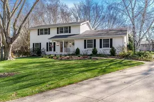 3479 Field Crest Ct, Beloit, WI 53511 - Photo 2