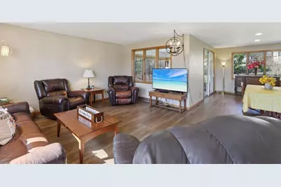 2109 20th Avenue, Monroe, WI 53566 - Photo 10