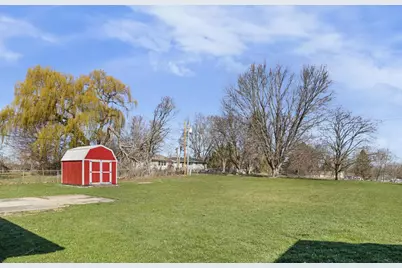 2508 Rockport Road, Janesville, WI 53548 - Photo 2