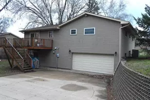 416 W Clarence St, Ridgeville, WI 53533 - Photo 4