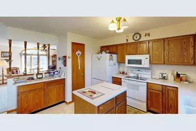 1321 Jamesway, Fort Atkinson, WI 53538 - Photo 8