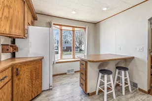 250 Dewey St, Platteville,  53818 - Photo 8