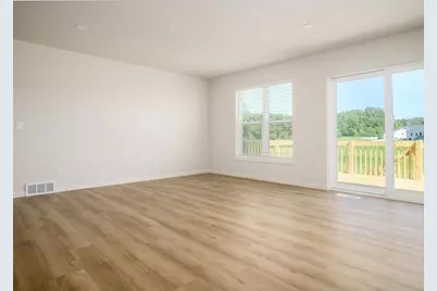 2060 Leopold Way, Sun Prairie, WI 53590 - Photo 6