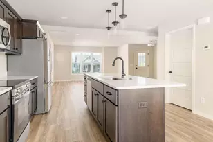 5299 Athlone Rd, Fitchburg, WI 53711 - Photo 6